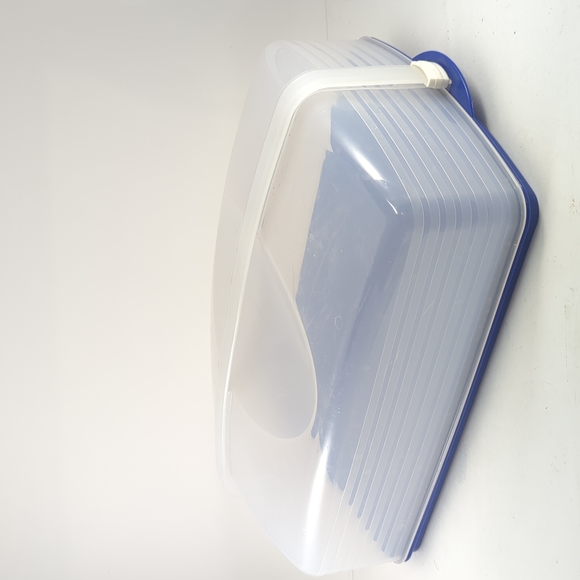 Tupperware Kitchen Tupperware Caketaker Cupcake Holder Poshmark